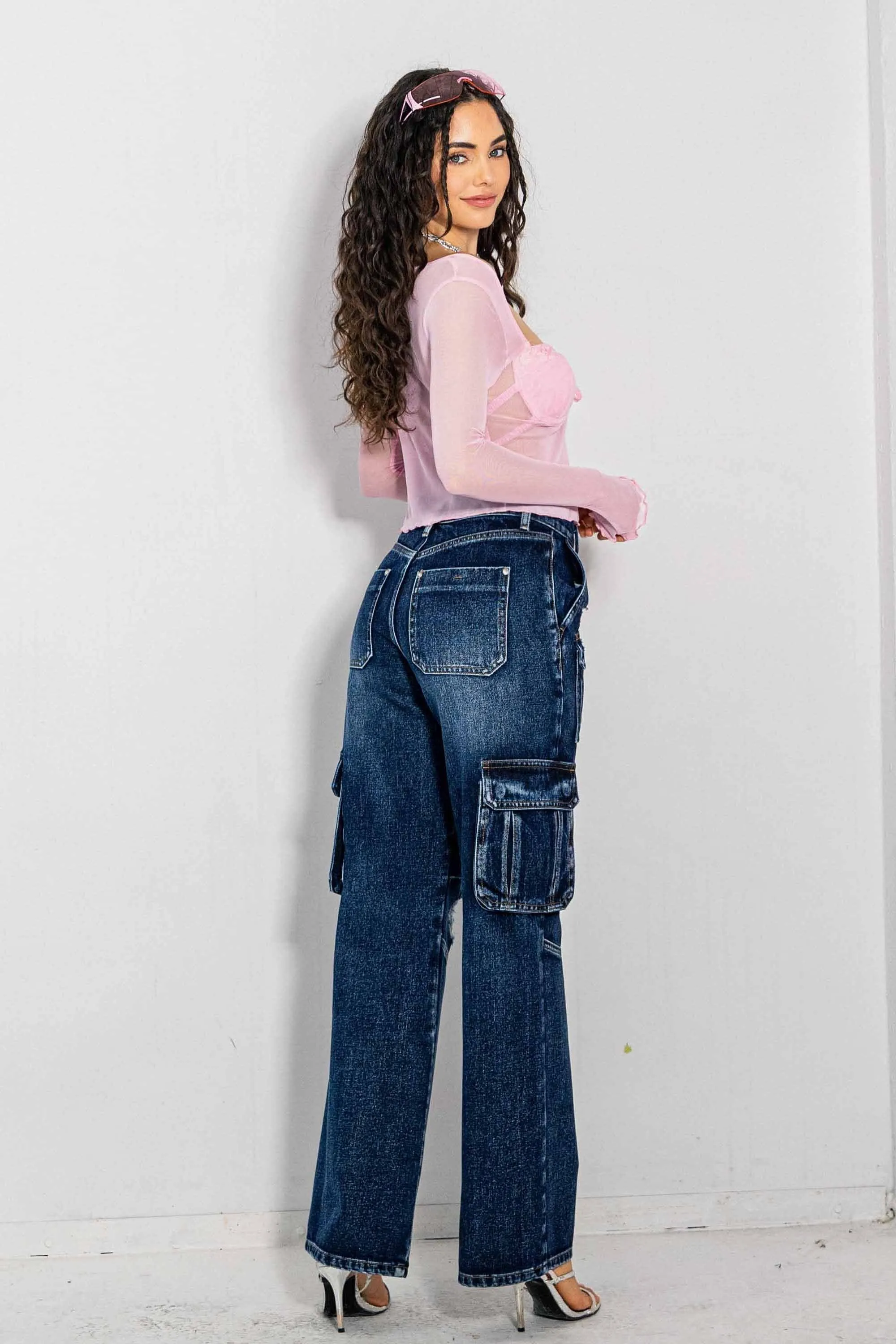 Low-Rise Relaxed Cargo Jeans